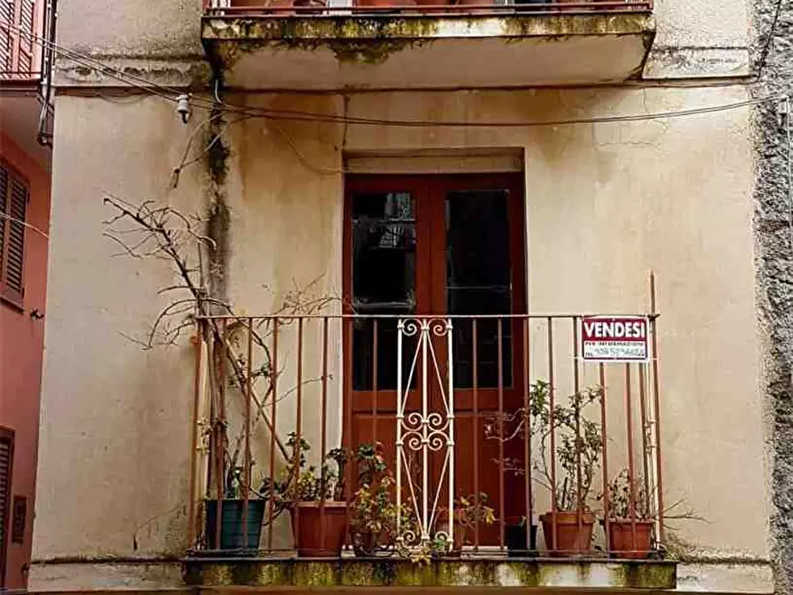 Immagine 6 di Villa in vendita  in V.le VITTORIO EMANUELE, 7 a San Salvatore Di Fitalia