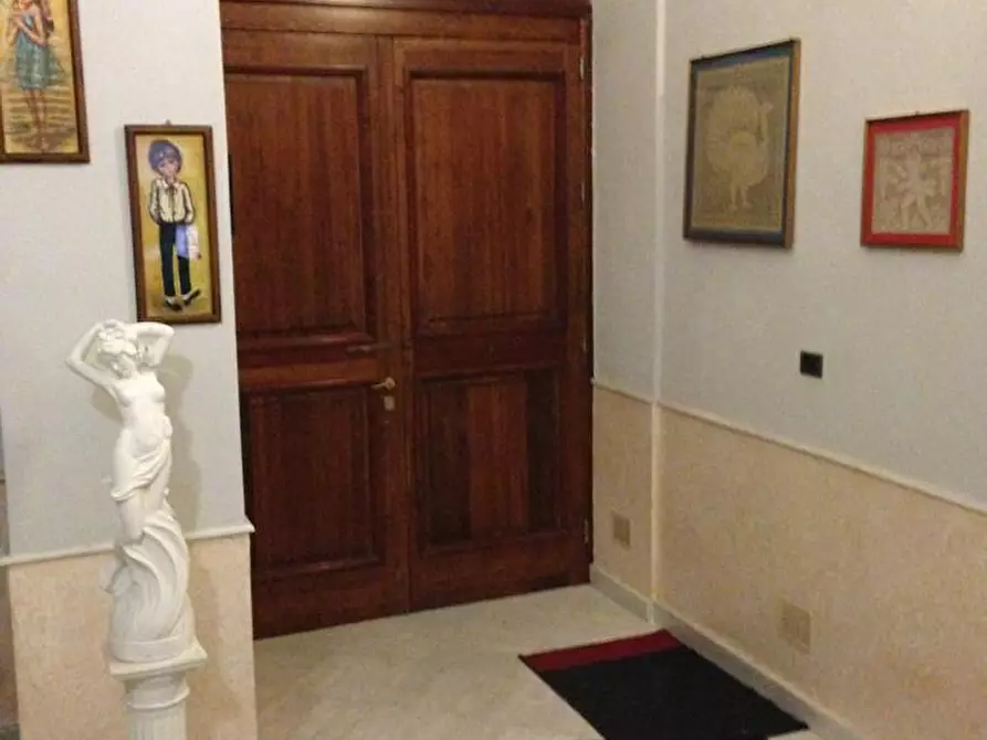 Immagine 2 di Stabile in vendita  in Via G. BARBIERI, 78 a Noto