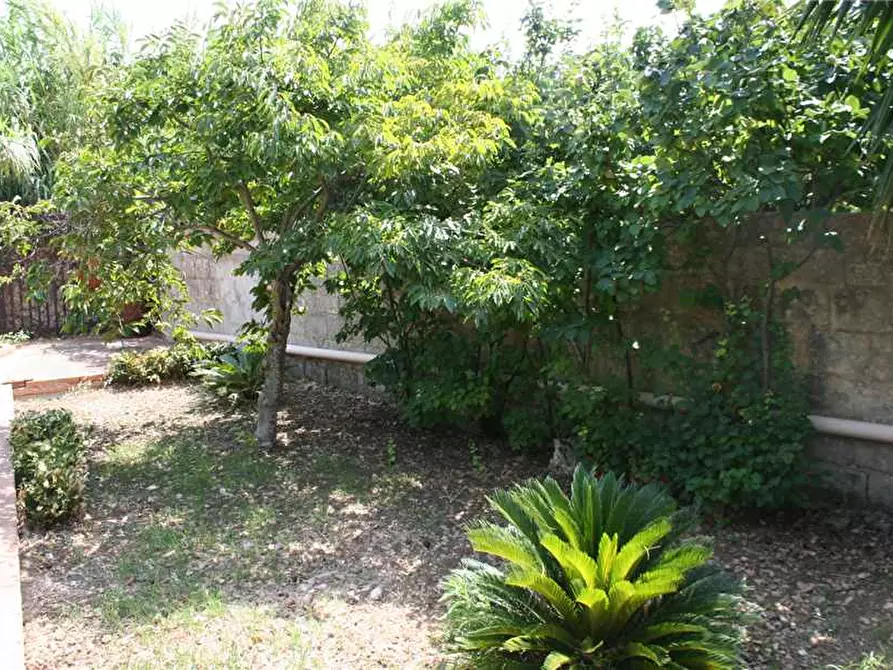Immagine 8 di Villa in vendita  in Via CONDORELLI, 3 a Avola