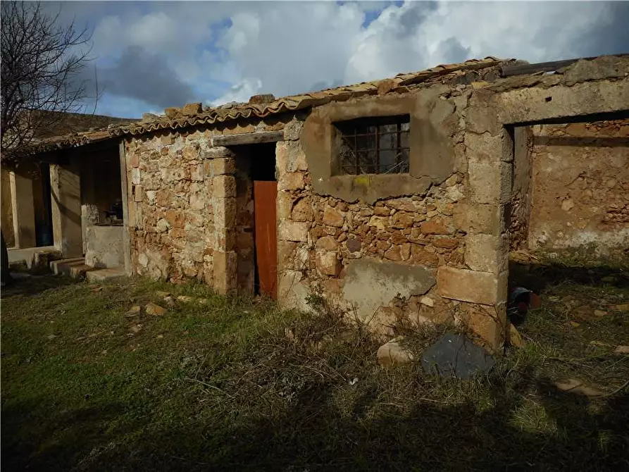 Immagine 6 di Rustico / casale in vendita  in Loc. VENDICARI, sn a Noto