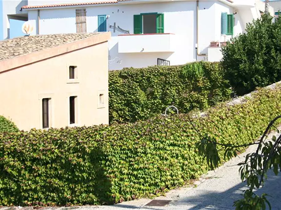 Immagine 4 di Villa in vendita  in Loc. C/DA NIURA, SN a Noto