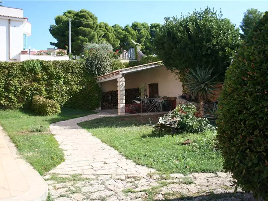 Immagine 5 di Villa in vendita  in Loc. C/DA NIURA, SN a Noto