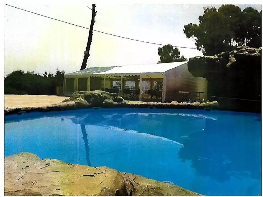 Immagine 12 di Albergo/B&B/Residence in vendita  in Loc. FRANCOFONTE, SN a Francofonte