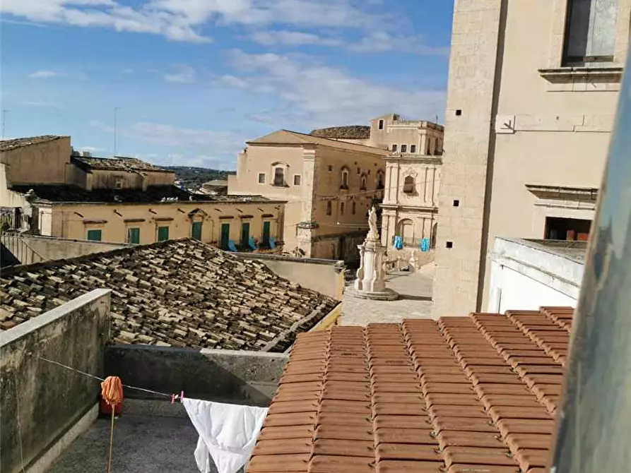 Immagine 8 di Villa in vendita  in Via FERRUCCIO, 10 a Noto