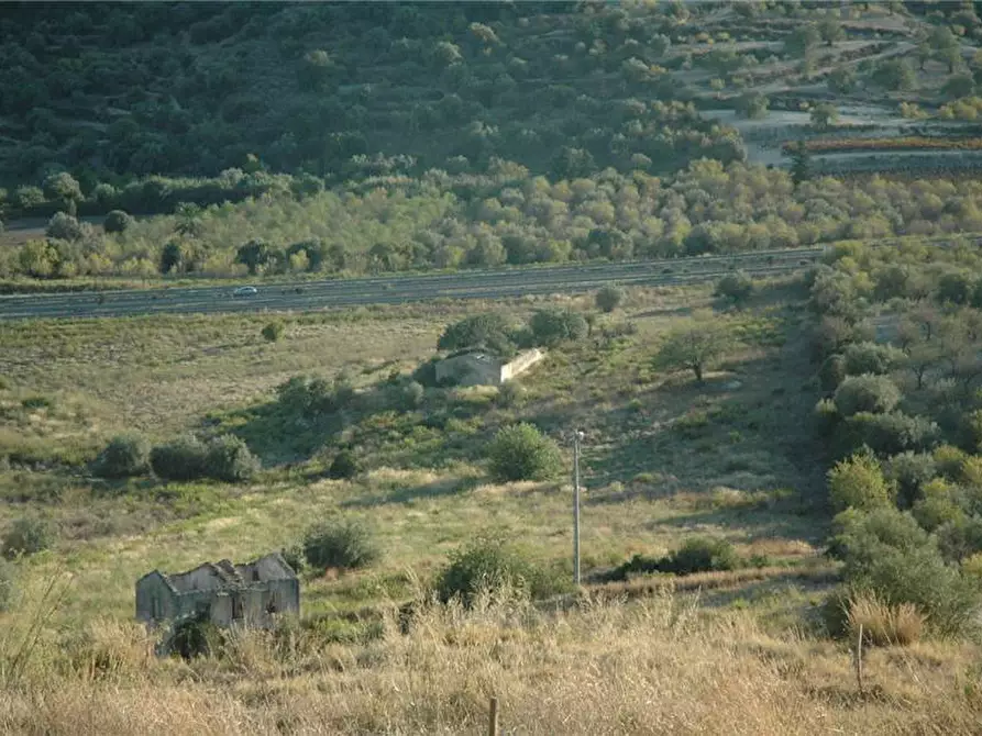 Immagine 13 di Terreno in vendita  in Loc. C/DA GARERI, SN a Pachino
