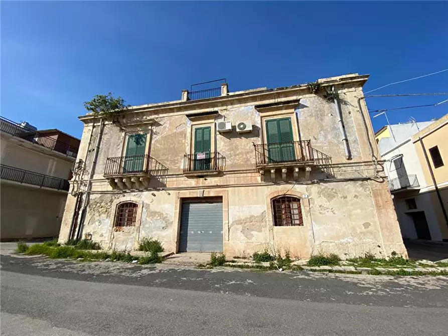 Immagine 2 di Stabile in vendita  in Via ARMONDI, 2 a Avola