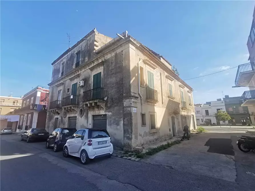 Immagine 3 di Stabile in vendita  in Via ARMONDI, 2 a Avola