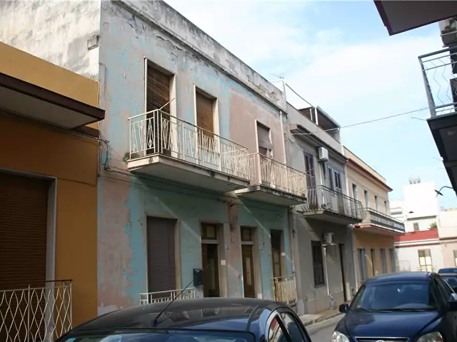 Immagine 2 di Villa in vendita  in Via SAN TOMMASO D'AQUINO, 6 a Avola