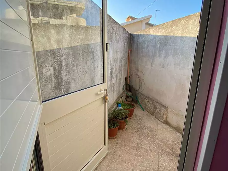 Immagine 10 di Villa in vendita  in Via BENVENUTI, 2 a Noto