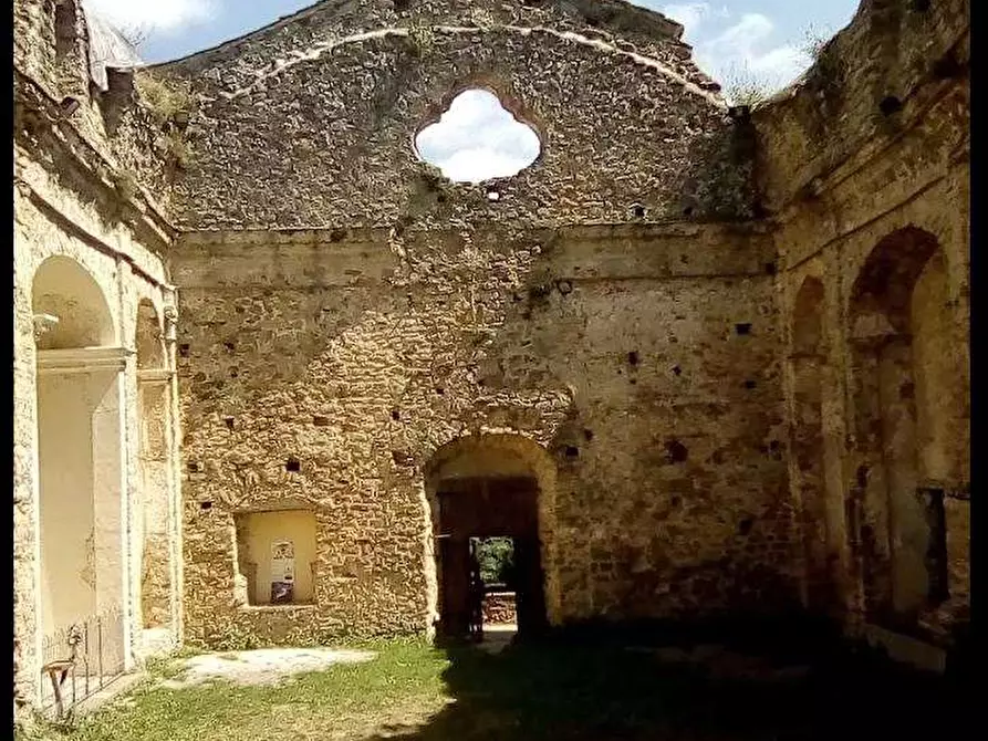 Immagine 11 di Rustico / casale in vendita  in Loc. BAIARDO, SN a Baiardo