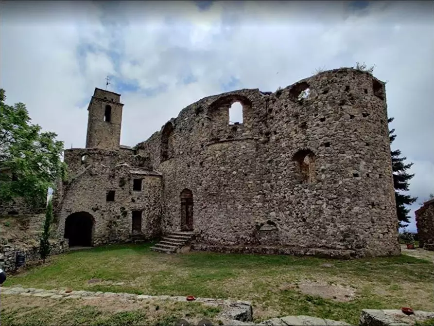 Immagine 12 di Rustico / casale in vendita  in Loc. BAIARDO, SN a Baiardo