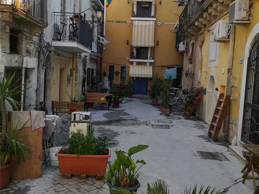 Immagine 10 di Villa in vendita  in Via RESALIBERA-RONCO1, 30 a Siracusa