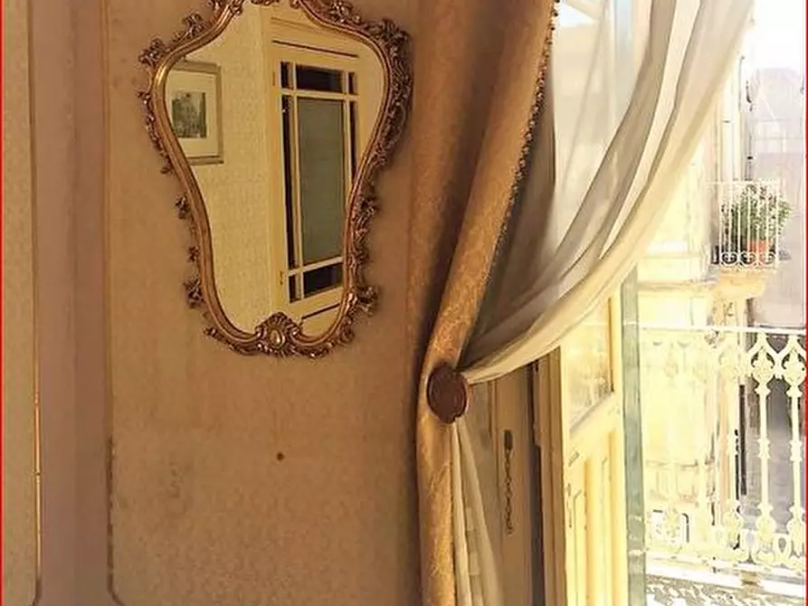 Immagine 3 di Stabile in vendita  in Via ZANARDELLI a Noto