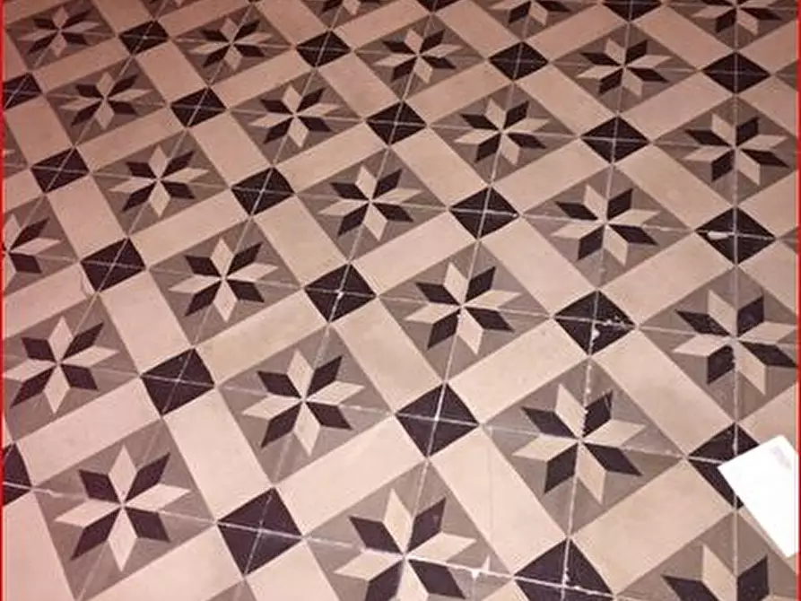Immagine 6 di Stabile in vendita  in Via ZANARDELLI a Noto