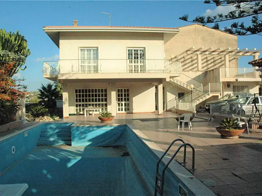 Immagine 2 di Villa in vendita  in Loc. C/DA ZACCHITA, SN a Rosolini