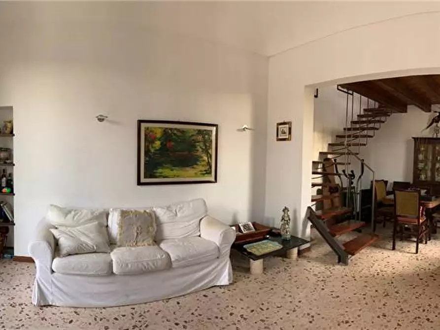 Immagine 10 di Villa in vendita  in Via GARIBALDI, SN a Noto