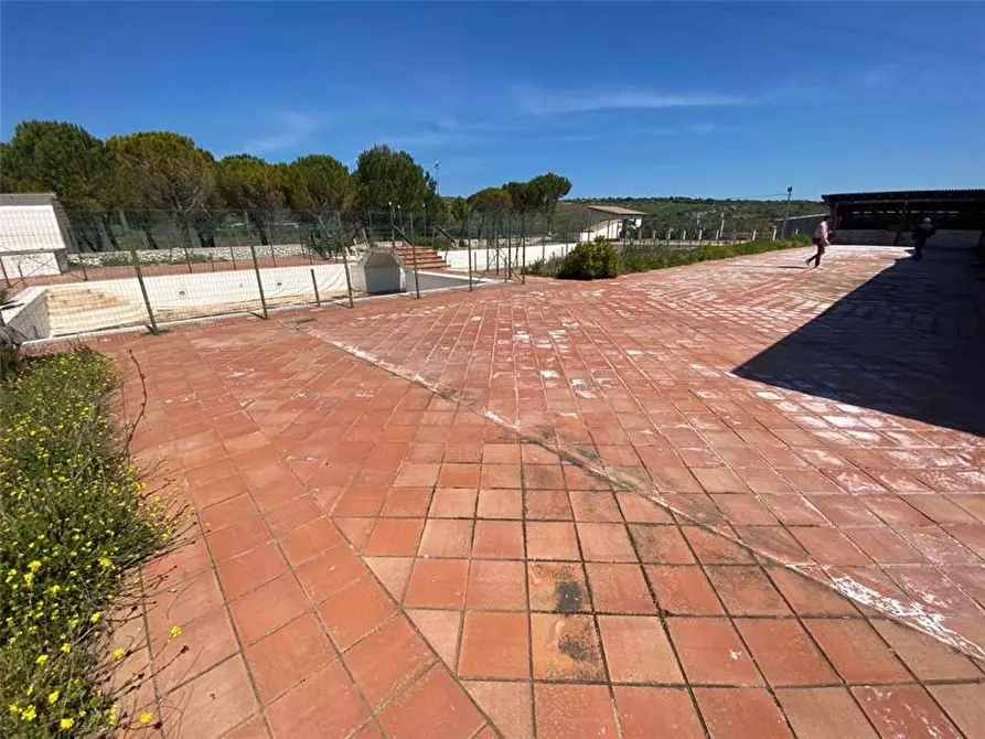 Immagine 3 di Attività commerciale in vendita  in Loc. CDA F. ARCO PIANETTE, SN a Noto
