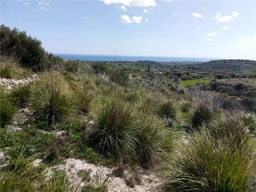 Immagine 10 di Terreno in vendita  in Loc. FIUMARELLA, SN a Avola