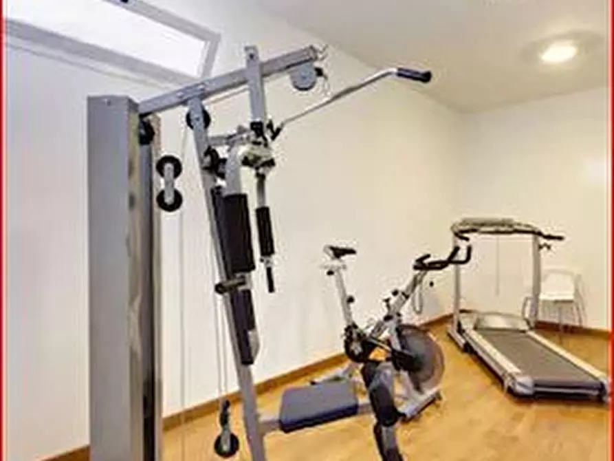 Immagine 12 di Albergo/B&B/Residence in vendita  in Via GANDHI, 3 a Ragusa