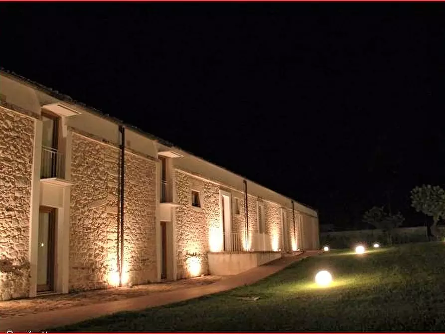 Immagine 3 di Albergo/B&B/Residence in vendita  in Via GANDHI, 3 a Ragusa