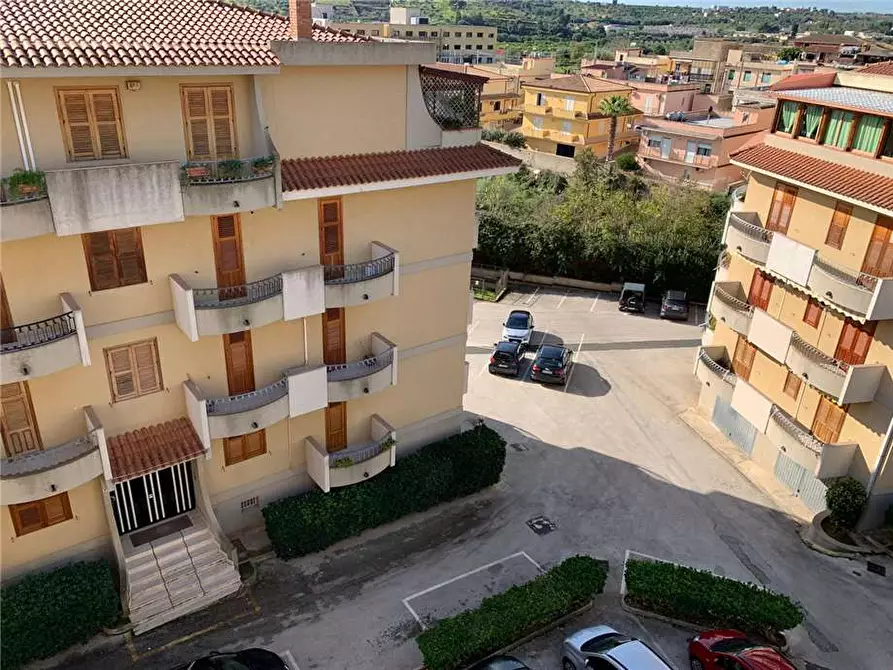 Immagine 4 di Attico in vendita  in Via SALVEMINI, 66 a Noto