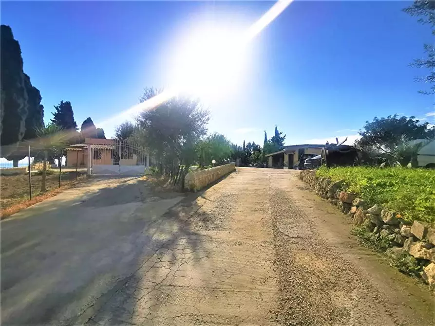 Immagine 11 di Villa in vendita  in Loc. CAVA DEI FOSSI, SN a Avola