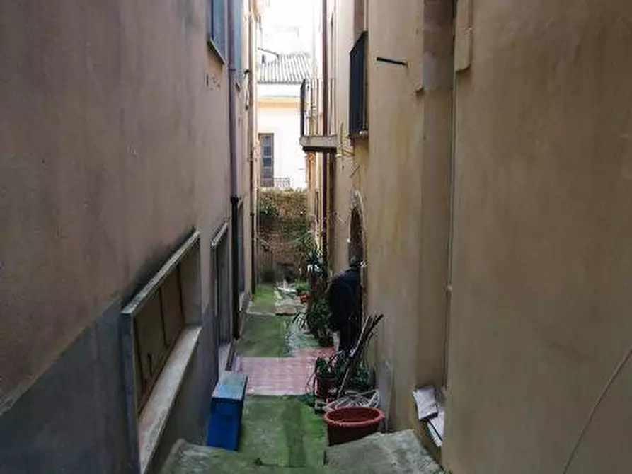 Immagine 13 di Appartamento in vendita  in Via CAVOUR, 48 a Noto