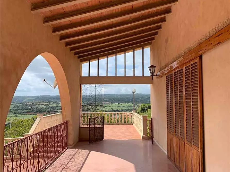 Immagine 5 di Villa in vendita  in Loc. SANT' ELIA a Noto
