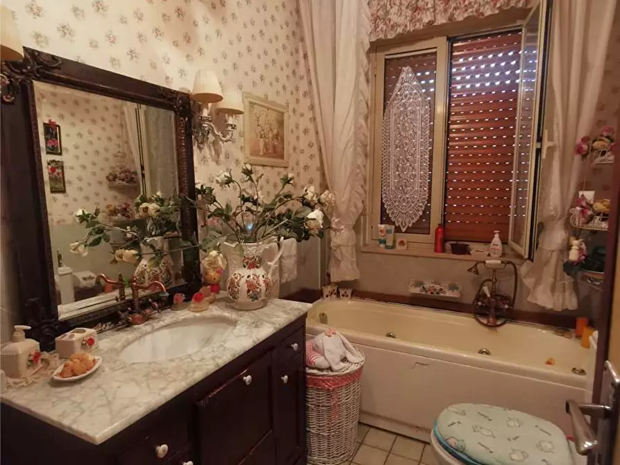 Immagine 15 di Appartamento in vendita  in V.le Dante, 23 a Palazzolo Acreide
