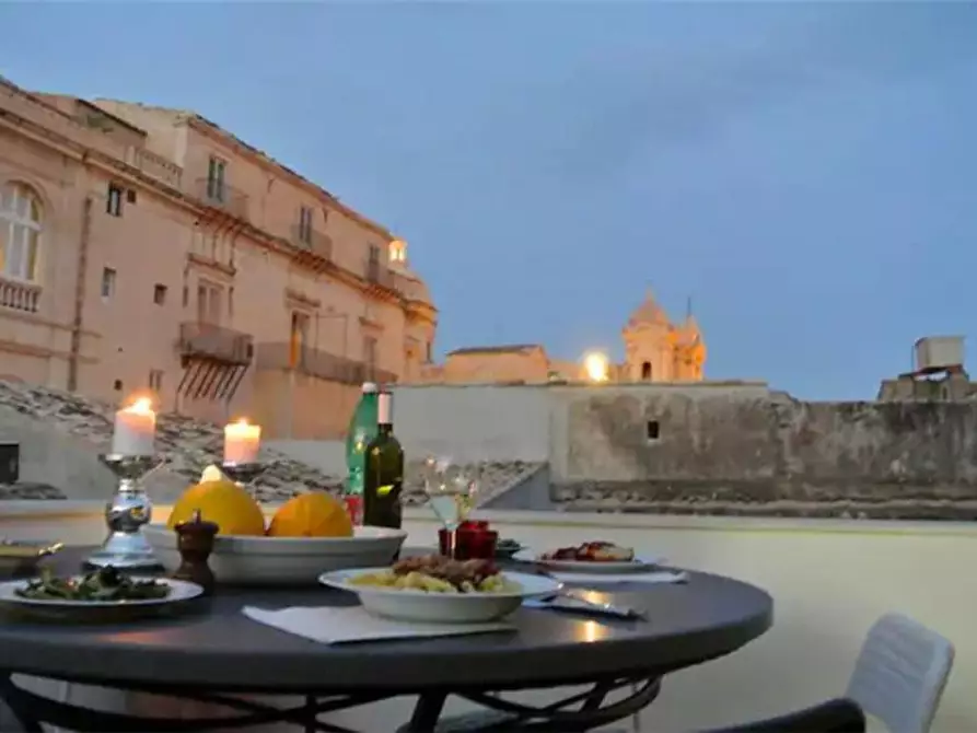 Immagine 11 di Villa in vendita  in Via Rocco Pirri, 11 a Noto