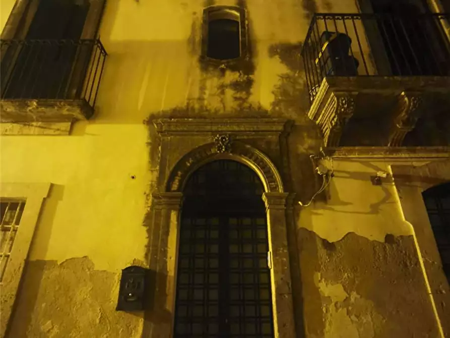 Immagine 2 di Villa in vendita  in Via Rocco Pirri, 11 a Noto