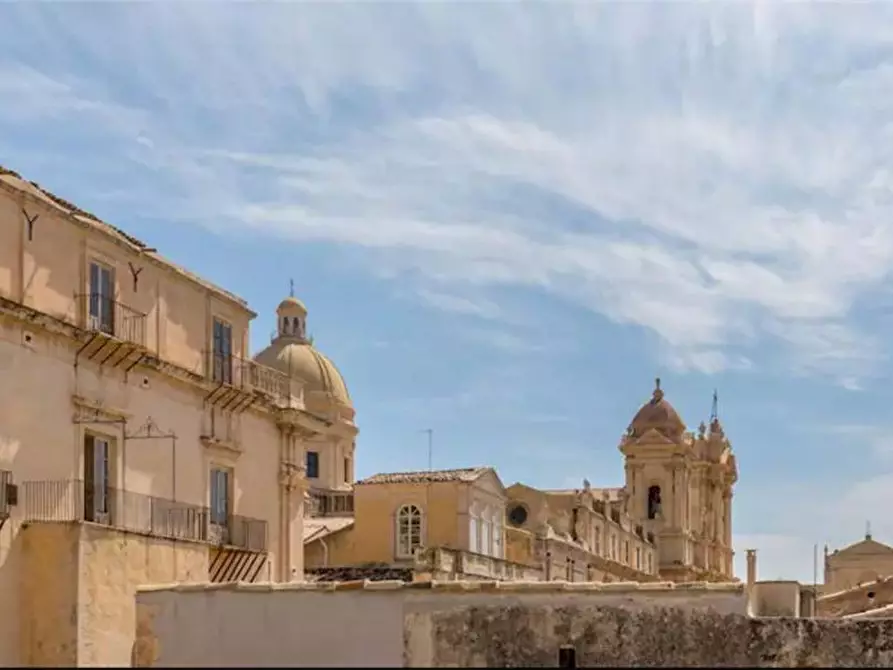 Immagine 7 di Villa in vendita  in Via Rocco Pirri, 11 a Noto