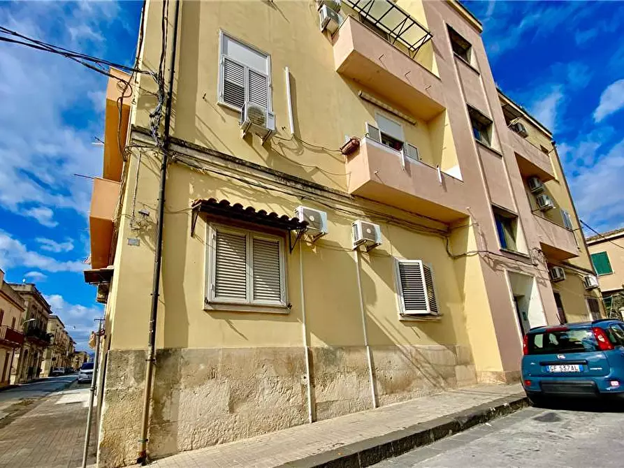 Immagine 2 di Appartamento in vendita  in Via Littara, 44 a Noto