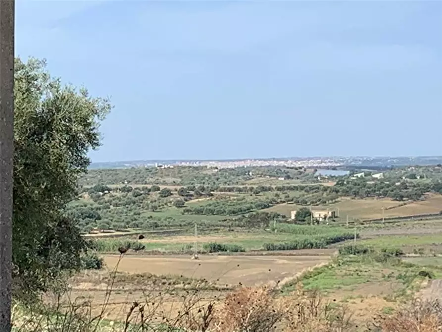 Immagine 2 di Terreno in vendita  in Loc. C/da Baroni, sn a Noto