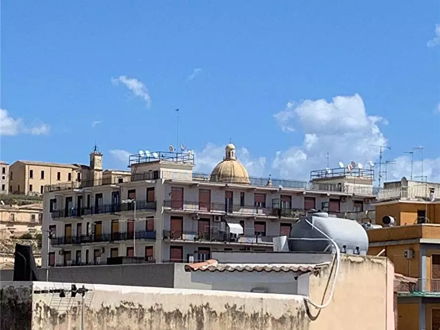 Immagine 13 di Villa in vendita  in Via Pietro Mascagni, 24/22 a Noto
