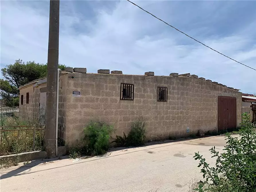Immagine 2 di Attività commerciale in vendita  in Loc. C/da Torre Fano, snc a Portopalo Di Capo Passero