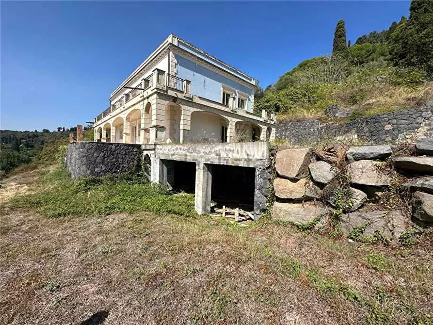 Immagine 3 di Villa in vendita  in Via Casalrosato, 19 a Catania