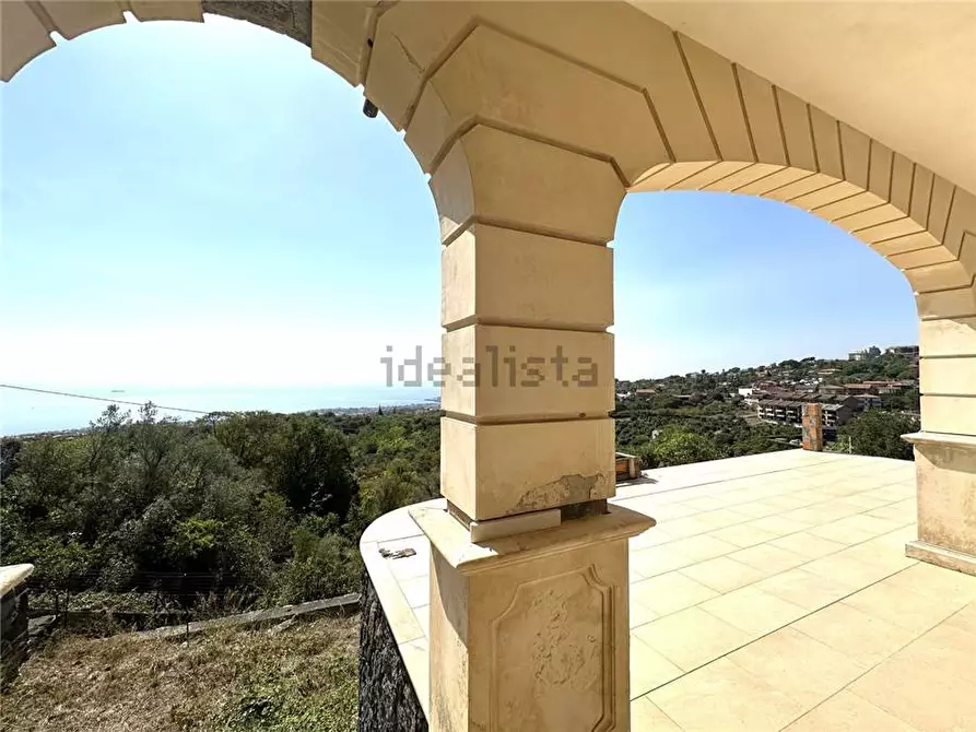 Immagine 5 di Villa in vendita  in Via Casalrosato, 19 a Catania