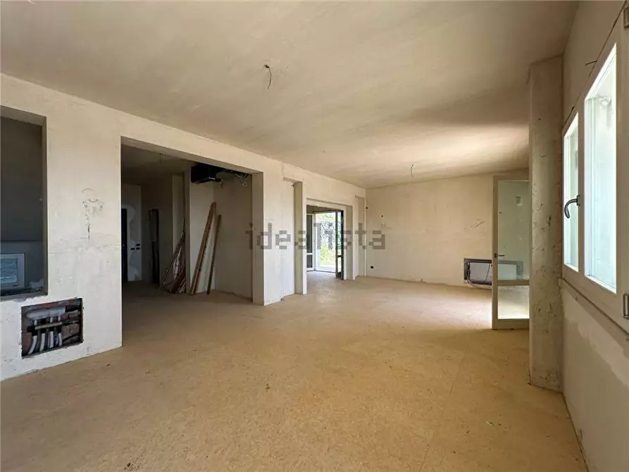 Immagine 9 di Villa in vendita  in Via Casalrosato, 19 a Catania