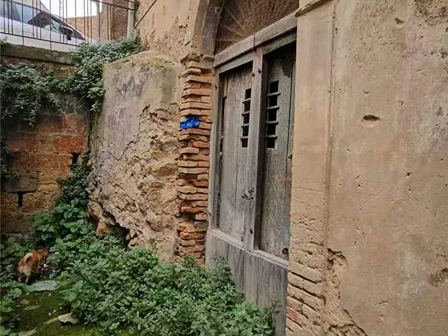 Immagine 2 di Attività commerciale in vendita  in Via Largo Salvatore, 36 a Piazza Armerina