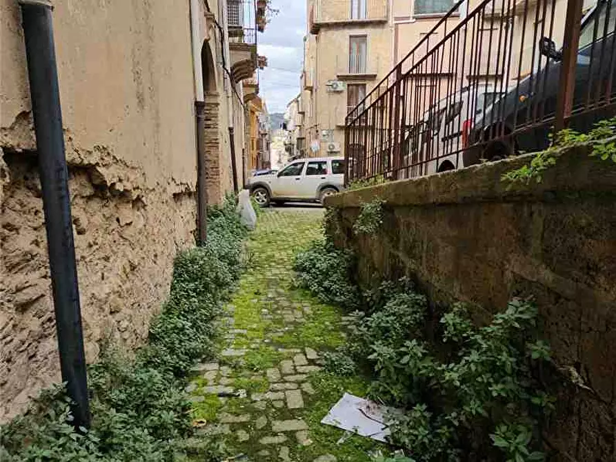 Immagine 4 di Attività commerciale in vendita  in Via Largo Salvatore, 36 a Piazza Armerina