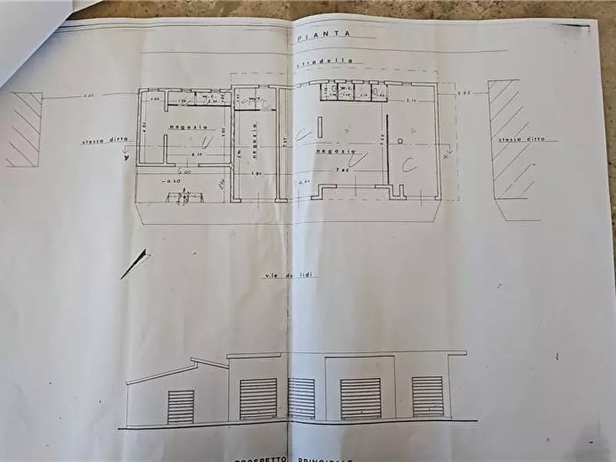 Immagine 15 di Attività commerciale in vendita  in V.le Viale Dei Lidi, 460 a Siracusa
