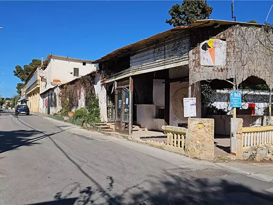 Immagine 3 di Attività commerciale in vendita  in V.le Viale Dei Lidi, 460 a Siracusa
