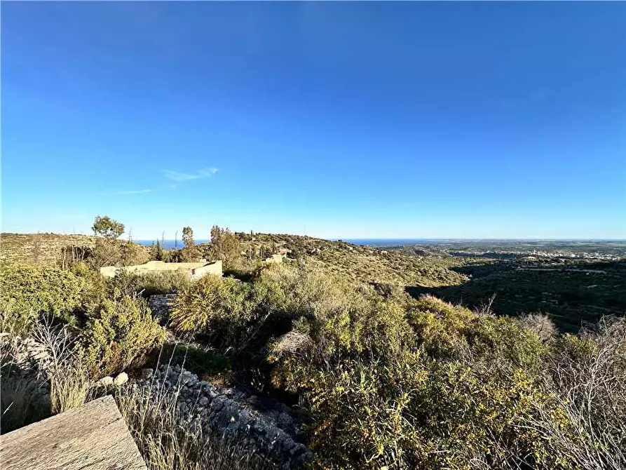 Immagine 11 di Terreno in vendita  in Loc. Meti, sn a Noto