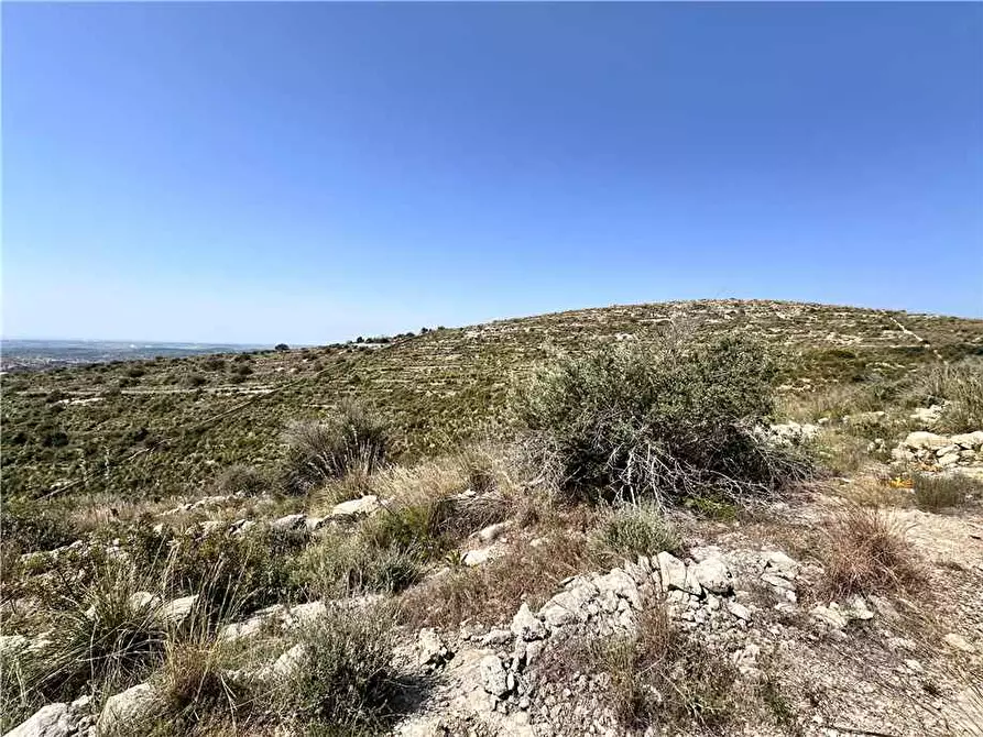 Immagine 5 di Terreno in vendita  in Loc. Meti, sn a Noto