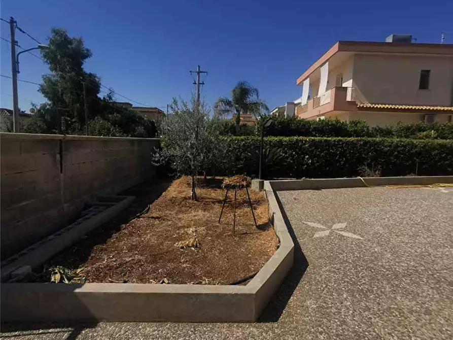 Immagine 3 di Villa in vendita  in Via M. Amato, 19 a Noto