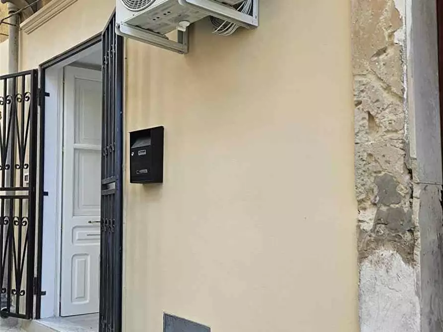 Immagine 2 di Villa in vendita  in Via Antonio Sofia, 5 a Noto