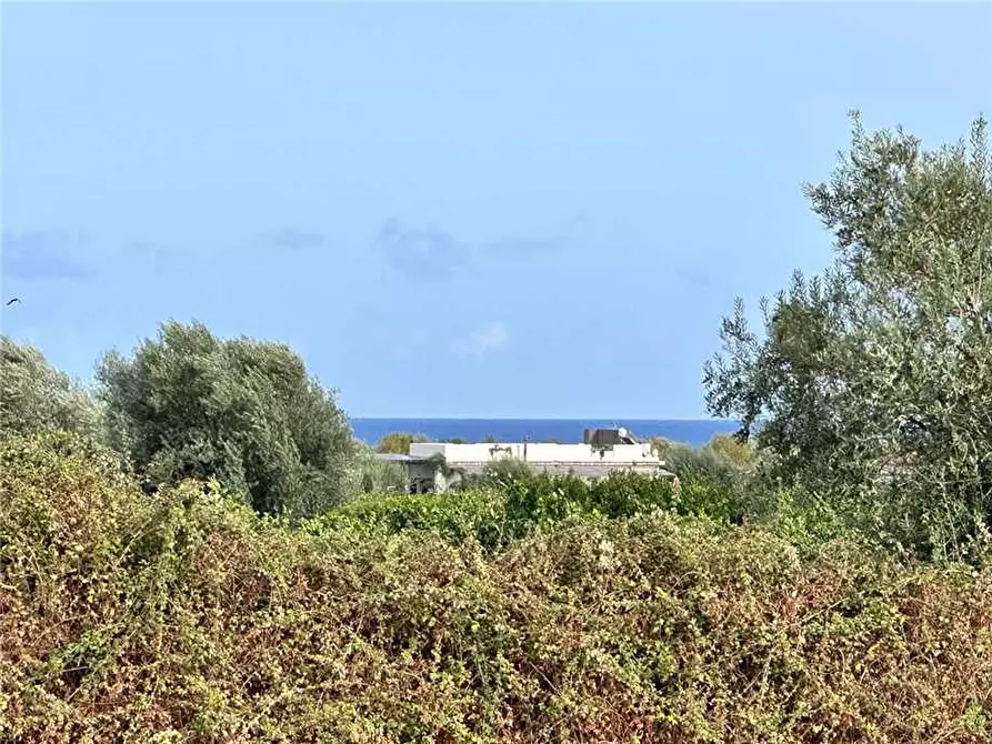 Immagine 4 di Rustico / casale in vendita  in Loc. Lido Di Noto, sn a Noto