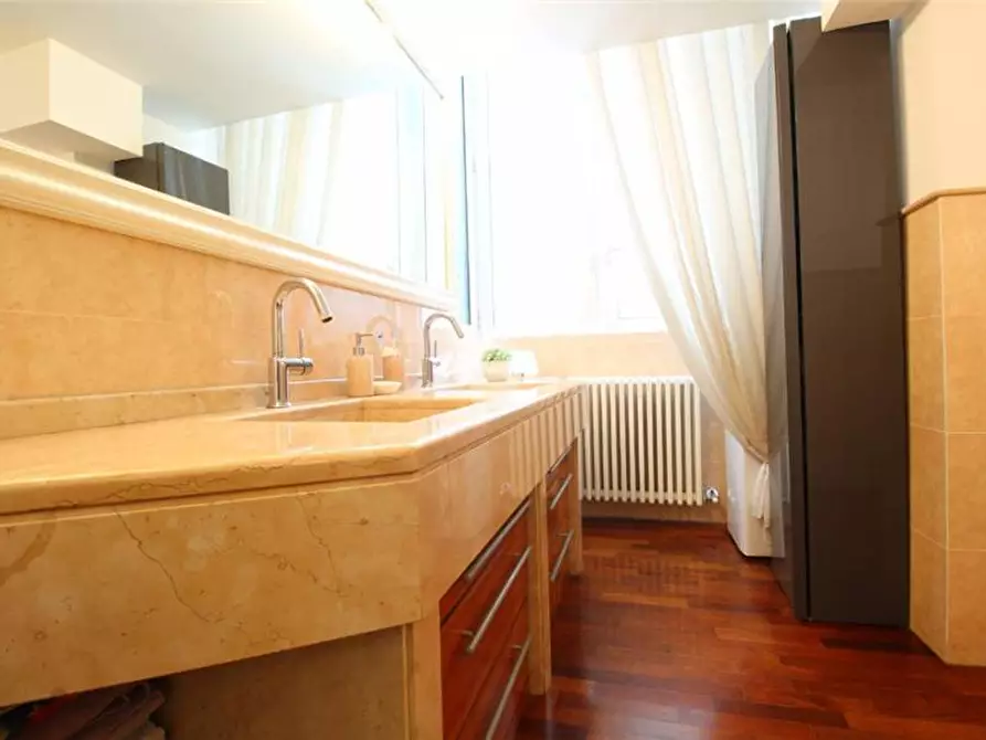 Immagine 8 di Appartamento in vendita  in Via Pola, 3 a Catania