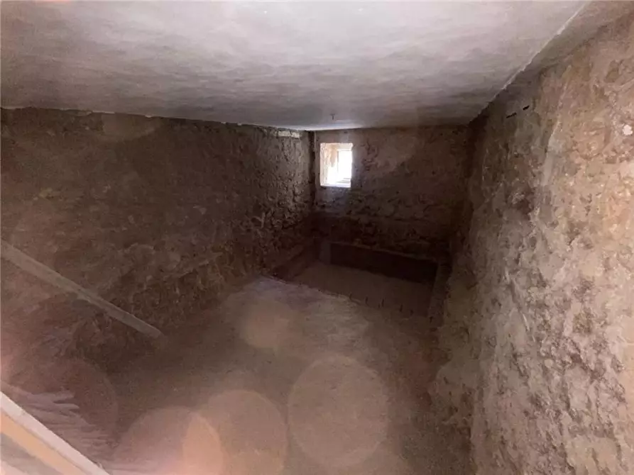 Immagine 4 di Stabile in vendita  in Via Aurelio Saffi, 5 a Noto